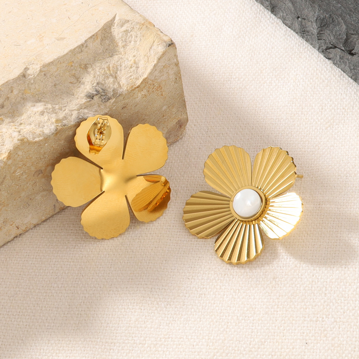 High-Grade Zirconium-inlaid Earrings For Women - Image 2