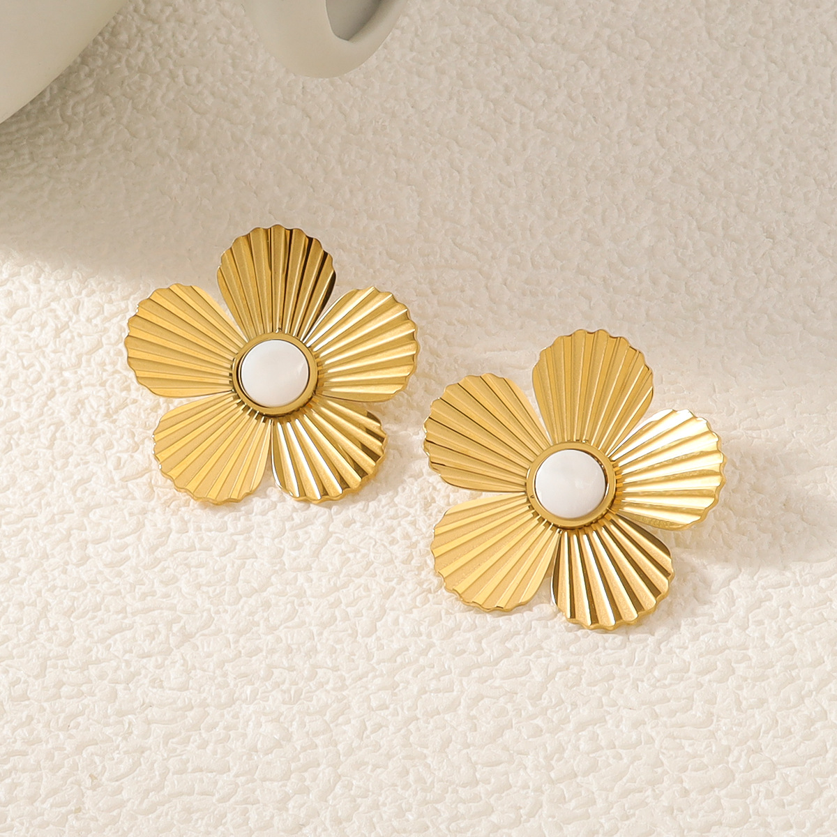 High-Grade Zirconium-inlaid Earrings For Women - Image 4