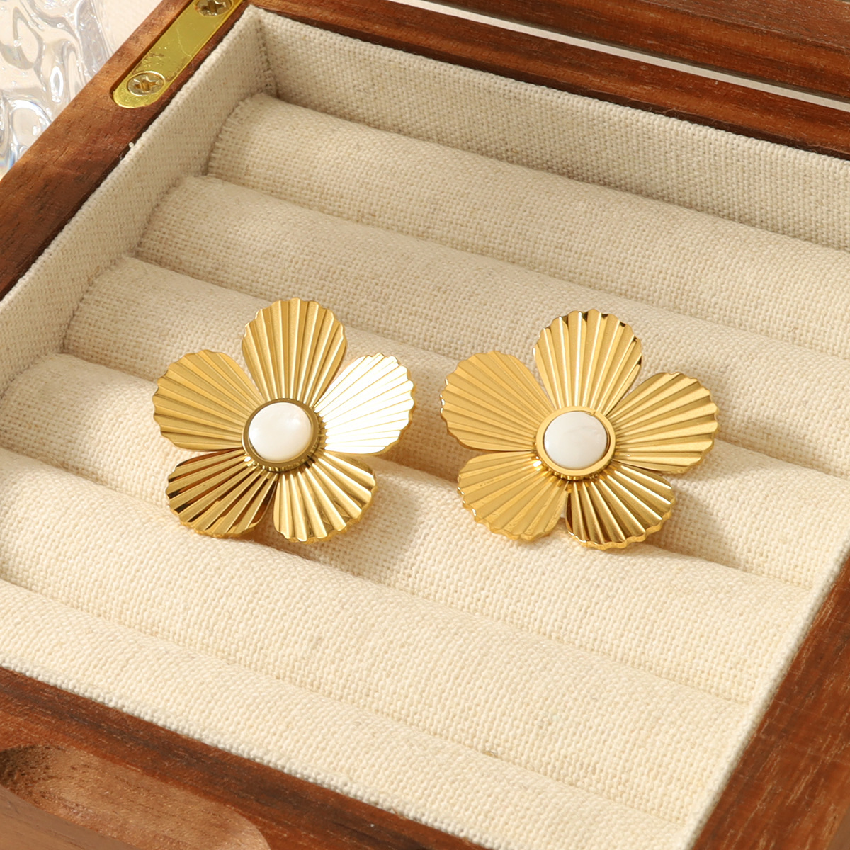 High-Grade Zirconium-inlaid Earrings For Women - Image 5
