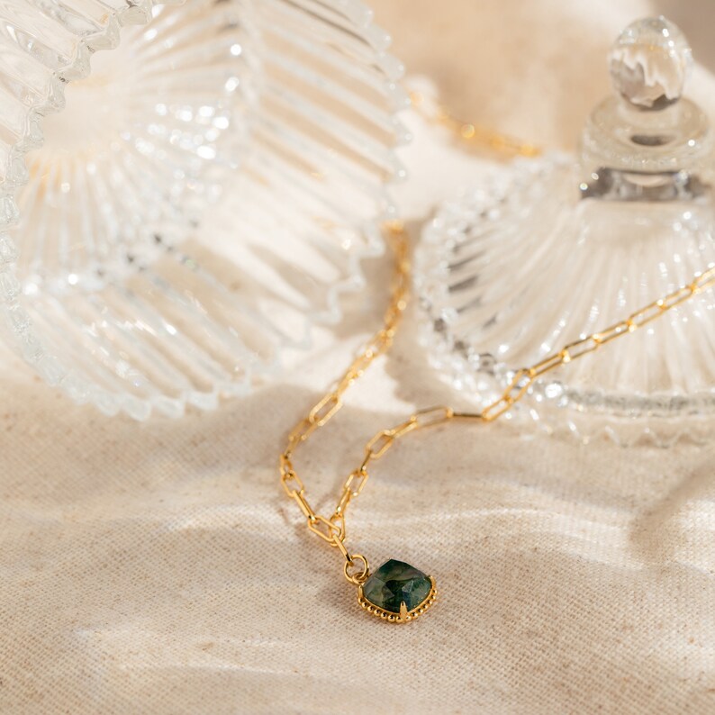 Agate Pendant Necklace Green Crystal Paper Clip Necklace - Image 2