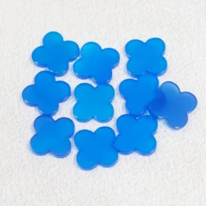 af0a71be6aaa2e87a93f7c0df9.jpg@4e_500w_500h.src7C95Q.webp Wholesale Clover Natural Blue Agate Stone For Jewelry
